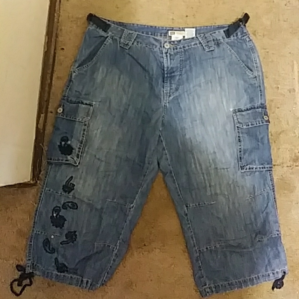 Faded Glory Brand Capris